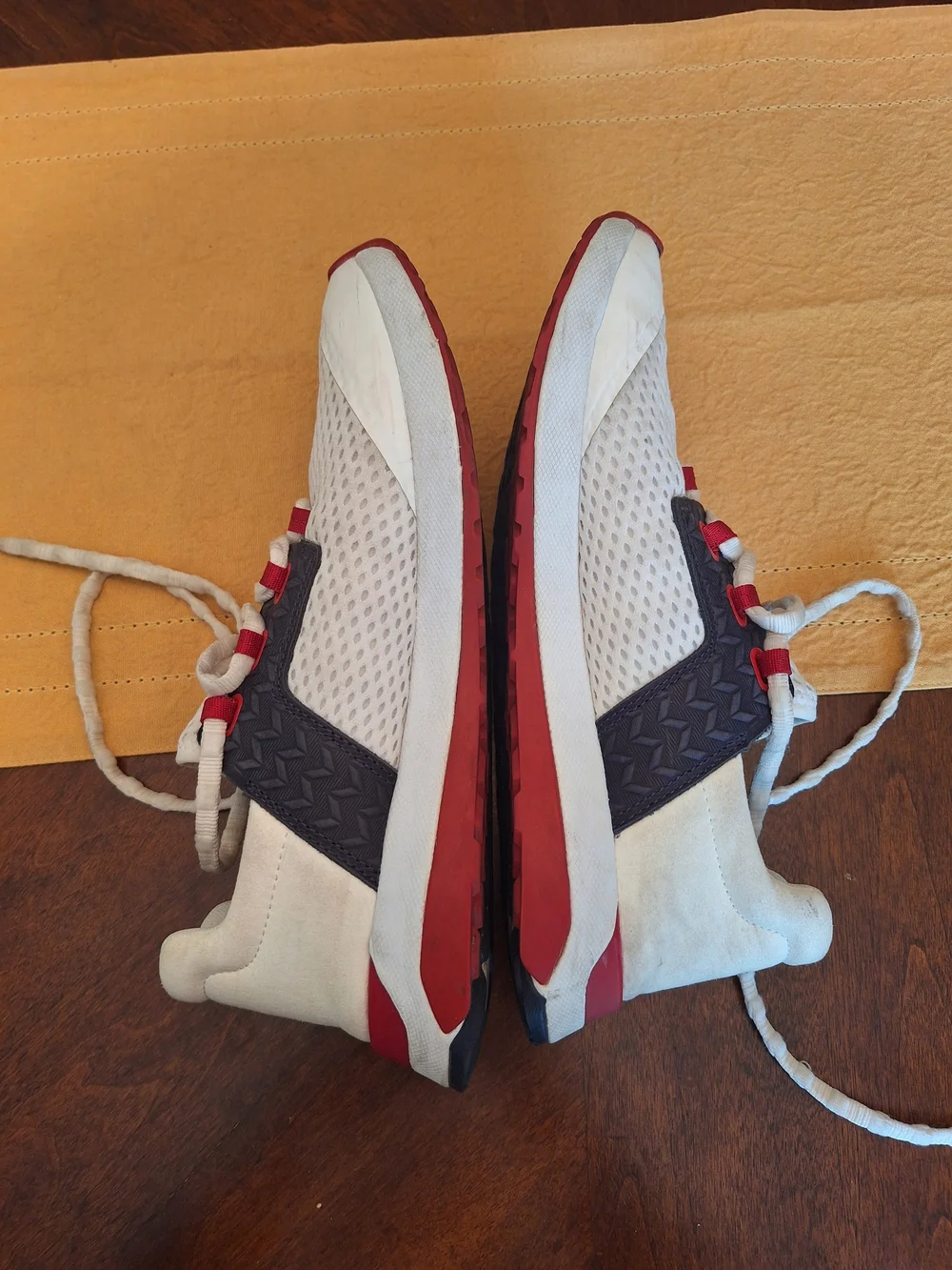 Olukai Wail Uku Women's White Mesh Athletic Sneakers 9.5